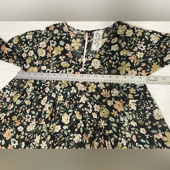 Sadie & Sage Daydreams Floral Blouse Size S - Picture 11 of 15